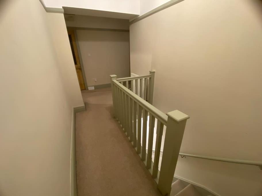 Holiday home 2 Bed House In Barrow Hill Sleeps 4 Hollingwood